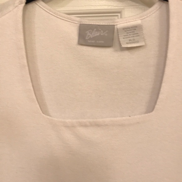 Women’s white sleeveless top - Picture 3 of 4